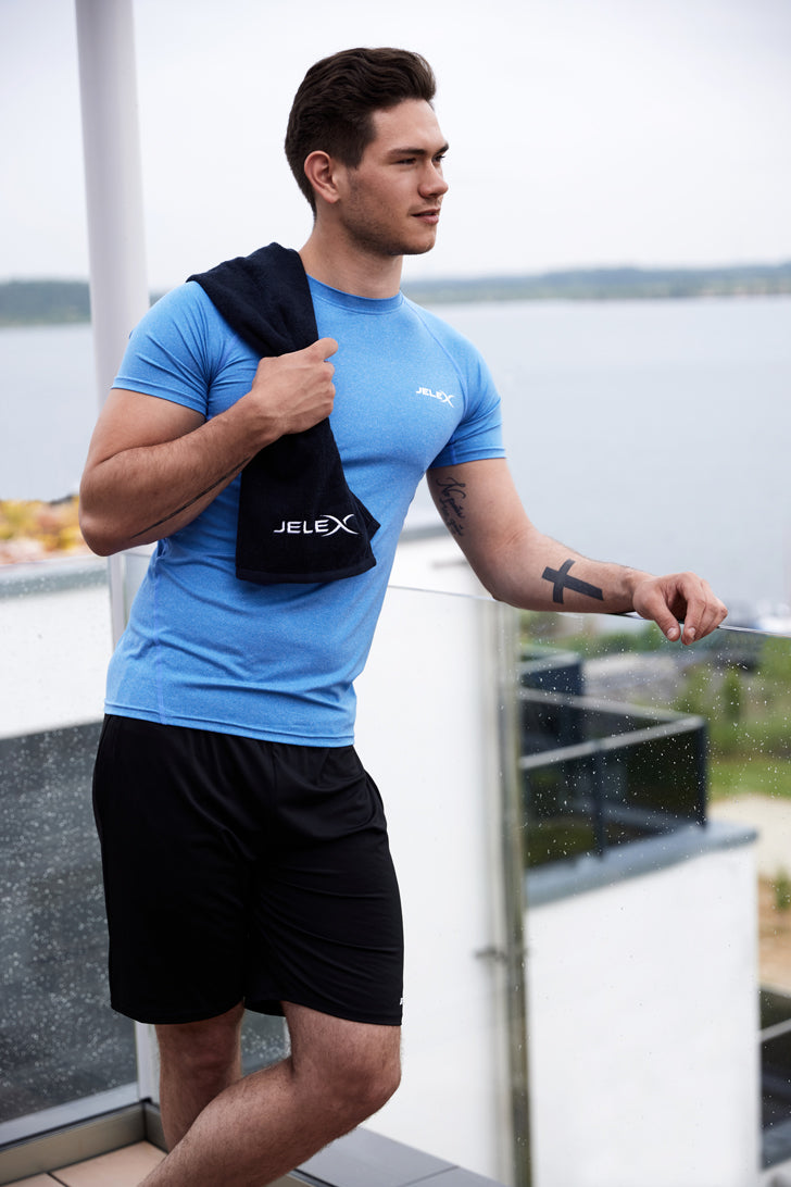 JELEX "100FIT" Sportowy ręcznik z kieszonką na zamek czarny