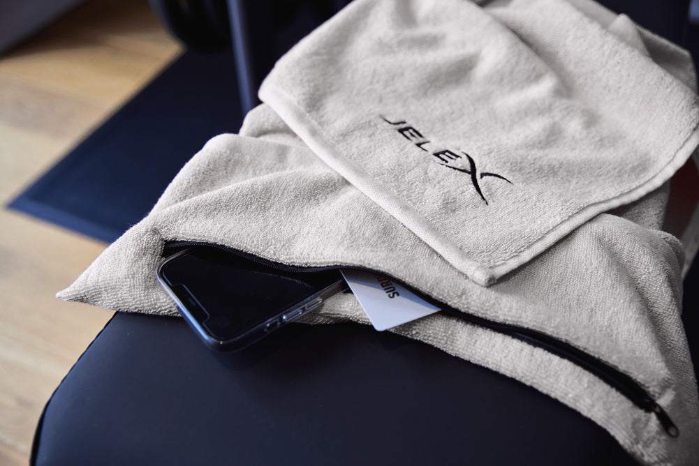 JELEX "100FIT" Sportowy ręcznik z kieszonką na zamek szary